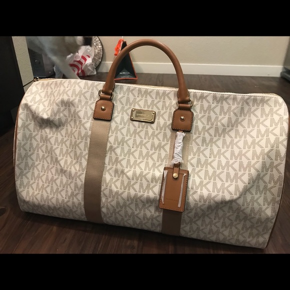 michael kors vanilla duffle bag